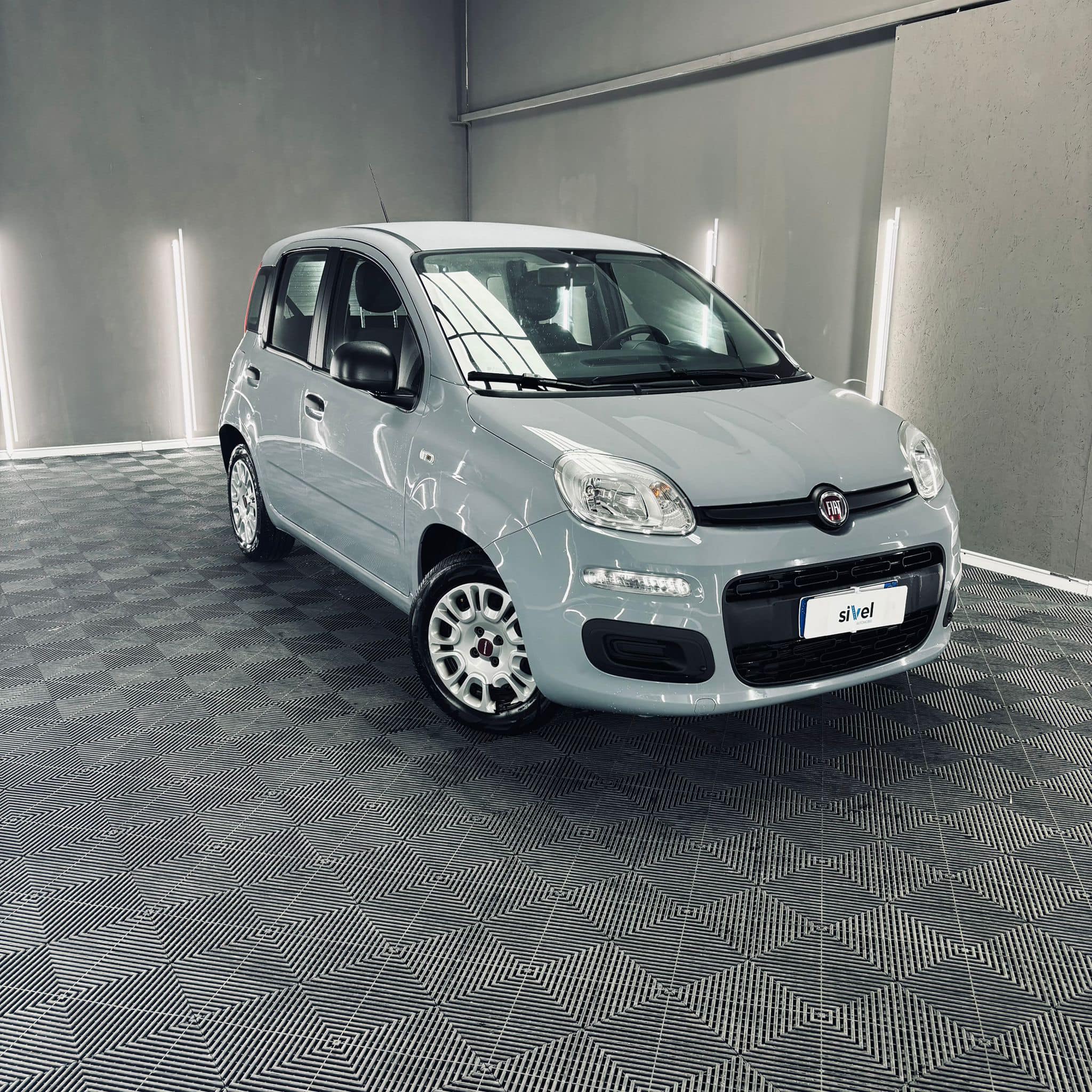 Acquista online Fiat Panda